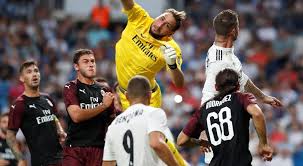 Comes off his line often. C E Donnarumma Al San Paolo 4 Mesi Fa Tolse Lo Scudetto Al Napoli Il Mattino It
