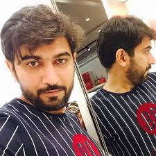 Getting some steps in tonight. Merry Christmas! 🎄🎁 Gym Threads