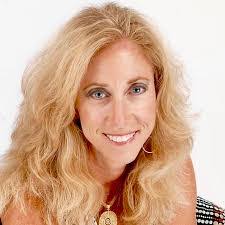 Lori Perlman's Instagram, Twitter & Facebook