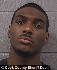 Mass brawl breaks out in Chicago county jail cafeteria