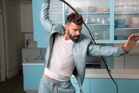 Скачай ricky martin feat sebastian yatra falta amor (single 2020) и ricky martin tiburones (2020). L Officiel Hommes Italia Ricky Martin By Nicolas Wagner Douglas Vanlaningham Summer 2020 Www Imageamplified Com Image Amplified Image Amplified