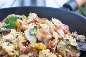 Kraftige Forsterpfanne Mit Speck Rezept Rezept Rezepte Lebensmittel Essen Einfache Gerichte