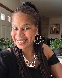 Oh, I am judging…. You can tell by my smile 🙄 #unbothered