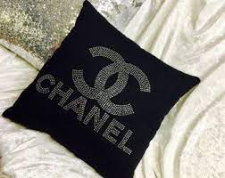 Cuscini divano chanel, superiore federa cuscino 40x40. Chanel Etsy Custom Bling Girl Bedroom Decor Pillows
