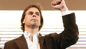 «voy a lograr todo lo que algún día me dijiste que era capaz de lograr, papi. 180 Com Uy Lacalle Pou No Es Un Sueno Esto