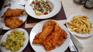 The hotel is also extremely suitable for families with children. Gasthaus Zum Alten Haus Rust Restaurant Bewertungen Telefonnummer Fotos Tripadvisor