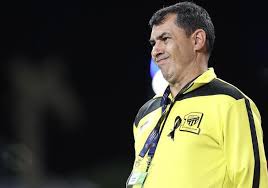 نجح البرازيلي فابيو كاريلي مدرب فريق الاتحاد، والنيجيري أودين إيغالو مهاجم فريق الشباب، والبرازيلي مارسيلو غروهي حارس مرمى فريق الاتحاد، واللاعب سامي Ø±Ø³Ø§Ù„Ø© Ù…Ù† ÙƒØ§Ø±ÙŠÙ„ÙŠ Ø¥Ù„Ù‰ Ø¬Ù…Ø§Ù‡ÙŠØ± Ø§Ù„Ø§ØªØ­Ø§Ø¯ Ù‚Ø¨Ù„ Ø§Ù†Ø·Ù„Ø§Ù‚ Ø§Ù„Ù…ÙˆØ³Ù… Ø§Ù„Ø¬Ø¯ÙŠØ¯ ØµÙˆØ±Ø©