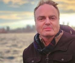 Annette Waldron's Instagram, Twitter & Facebook