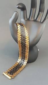 Black And Gold Bracelet Meaning Black And Bronze Half Tila Bead Bracelet Example Of Wider Bracelet Etsy Sale Beadedjewelry Beaded Jewelry Beaded Jewelry Patterns Bracelet Patterns