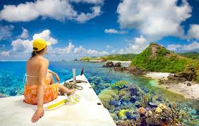 Menggambar dan mewarnai pemandangan laut sumber : 10 Surga Bawah Laut Indonesia Destinasi Cantik Untuk Liburan Tak Terlupakan