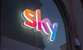Sky, accordo con Warner Bros. Discovery: tornano dieci canali, l'app discovery+ e film