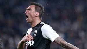 Mario mandžukić je svojom izvrsnom reakcijom i potezom na utakmici protiv lazija zasjenio sve, pa i mario mandžukić je bio čovjek koji je svojim pogotkom uveo hrvatsku u povijesno finale svjetskog. Mario Mandzukic Ac Milan Signs Croatia Striker Until End Of The Season Bbc Sport