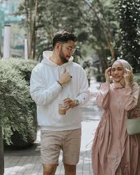 Datin lisa surihani binti mohamed (/ˈlisɑːˈsʊrihɑːni/; Kilafairy Ikut Arus Je Tarikh Kahwin Pun Tak Tahu Lagi Bila Gosip Tempatan Gosip Forum Cari Infonet
