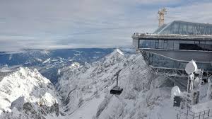 Didiaurich youtube vom eibsee auf die zugspitze neue seilbahn auf zugspitze der bayerischen zugspitzbahn 120 personen passen in eine gondel musik: Neue Seilbahn Zur Zugspitze In Betrieb Reise