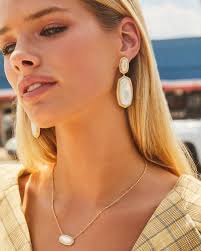 Kendra Scott Mom 2025