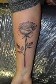 Westend Tattoo Westendtattooandpiercing Tattoo Arm Tattoo Forearm Tattoo Rose Tattoo Alkar Tetovalas Rozsa Tetovalas Leaf Tattoos Flower Tattoo Tattoos