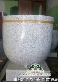 Arimata menawarkan produk sanitair berupa wadah tempat penampungan air untuk kamar mandi anda. Pin Di Bak Mandi Bahan Terasso Gentong Air Teraso