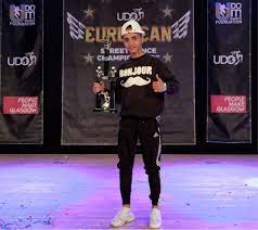 Massoudi is a dedicated physician in both the care of his patients and in adhering to the challenges of incorporating advances in new technology into his practice. Hiphop Nachwuchs Aus Buchen Sadek Massoudi Seit Sonntag Amtierender Europameister Buchen Rnz