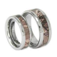 Couples Tree Camo Wedding Ring Set His And Hers Matching Etsy Camo Engagement Rings Wedding Rings Sets His And Hers Camo Wedding Rings Sets
