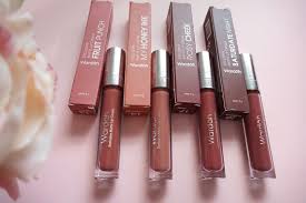 Memiliki tekstur creamy dan tidak kering di bibir, mengandung vitamin e. Review Wardah Exclusive Matte Lipcream Roswitha Jassin S Stories