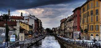 ميلانو (' طليانى :'milano) واحدة من اكبر مدن ايطاليا فى سهول لومبارديا و واحدة من عواصم العالم للتصميم والأزياء. Ù…Ø¹Ù„ÙˆÙ…Ø§Øª Ø¹Ù† Ù…Ø¯ÙŠÙ†Ø© Ù…ÙŠÙ„Ø§Ù†Ùˆ Ø­Ø±ÙˆÙ Ø¹Ø±Ø¨ÙŠ