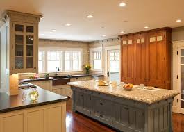 Inviting And Beautiful Combination Blend Of Finishes To Fill The Space Mission Style Kitchen Cabinets Kitchen Cabinet Styles Craftsman Style Kitchens
