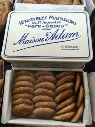 Veritables Macarons De Saint Jean De Luz Pare Gabea Maison Adam Maison Adam Macaron Saint Jean De Luz