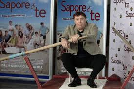 Soffriva da tempo per un incidente automobilistico avvenuto 7 anni (ansa). Chi E Maurizio Mattioli Biografia E Vita Privata Del Comico Italiano
