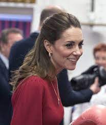 Kate beckinsale buty księżna cambridge moda kobieca rodziny królewskie kobieta seksowne nogi rajstopy spodnie. Ksiezna Kate Jest Fanka Kociej Kreski Na Oku Wiemy Jakiego Kosmetyku Uzywa Do Makijazu Jest Dostepny W Polsce