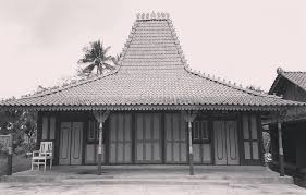 Rumah tradisional ini memiliki bentuk limasan atau dara gepak. Rumah Adat Joglo Beserta Gambar Penjelasannya