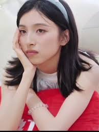 Vuong Nghe Pham Heart Signals 8