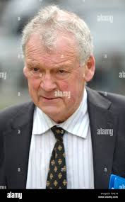 Glyn davies hi-res stock photography and images