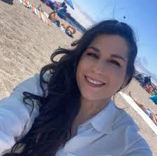 Does anyone from this group currently residing in Canada? My 9 months old  is very picky and refuses to eat most of the time since he was 6 months.  Meal time always