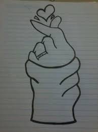 Pin De Yvonne Em Bts Em 2020 Desenhos A Lapis Faceis Desenhos Lindos Desenhos A Lapis Simples