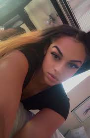 😳😱 Teacher gets smacked in the face by student after slamming his arm in  the door 🚪🤳🧑‍🏫