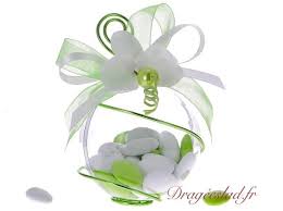 Contenant Dragees Vert Anis Boule Dragees Mariage Pour Marraine Parrain Temoin Drageeslad Decoration Mariage Champetre Deco Mariage Exotique Dragees