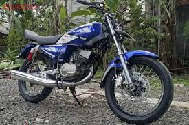 Pada modif rx king ini, bagian part kaki di modifikasi dengan menggunakan kaki dari motor besar lain seperti kaki yamaha byson yang gunanya untuk menopang ban. Tapak Kaki Makin Garang Yamaha Rx King Pasang Pelek Baru Dan Ban Balap Gridoto Com