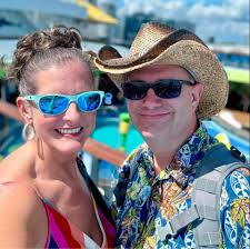 Do disabled veterans need DV plates to park for free at the Port of Tampa?