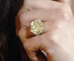 J lo s engagement rings through the years pics. Celebrity Wedding Rings Celebrity Engagement Rings Jlo Engagement Ring Celebrity Wedding Rings