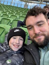 Alan Collum's Instagram, Twitter & Facebook