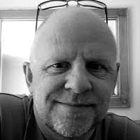 Robert Willmott's Instagram, Twitter & Facebook