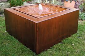 Corten Gartenbrunnen Cortenstahl Wassertisch Kubusbrunnen Aus Cortenstahl Moderner Gartenbrunnen Gartenbrunnen Terrassenbrunnen Zimmerbrunnen