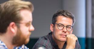 Kjærlighet, ekteskap, Barcelona og 2000 ord