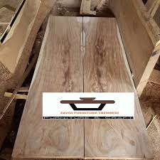 Model pintu kamar kaca dan kayu ini bisa pula kamu tambahkan aksesoris seperti gorden berwarna putih polos atau tirai berwarna senada. Jual Pintu Kayu Trembesi Solid Unik Minimalis Modern