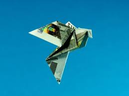 Nehmen sie einen geldschein und legen sie ihn quer. Friedenstaube Geldscheine Und Geldgeschenke Origami Kunst