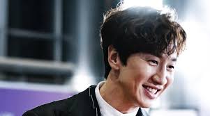 Giờ lks nghỉ thì ngừng show luôn là đẹp. Lee Kwang Soo To Step Away From Running Man Keiwave