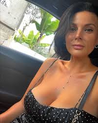 Who hasn't received a photo in the DMs yet? 🥹