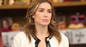 A finales del 2011 decidió dejar tv azteca en méxico y viajó a estados unidos a trabajar. En Vivo En Hoy Andrea Escalona Despide A Su Mama Magda Rodriguez Entre Llanto Informacion Center