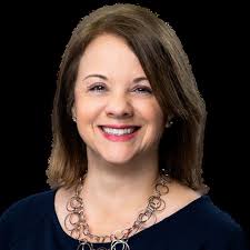 Carolyn Hutton's Instagram, Twitter & Facebook