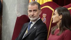 Felipe VI y el bótox: del ceño fruncido al gesto amable en cuestión de días, según Pilar Eyre